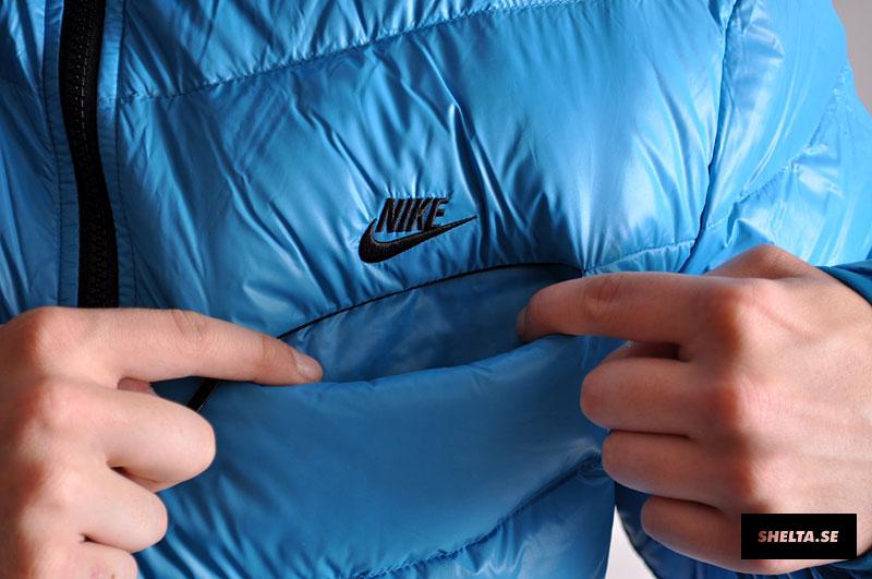 Nike Sportswear 700 Fill Hooded Down Jacket-1.jpeg